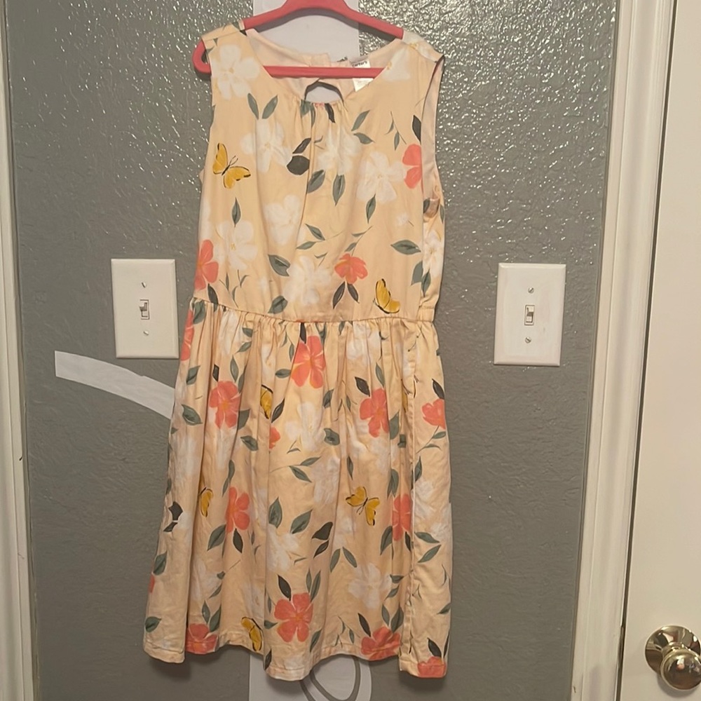 Girl special occasion flowers dress